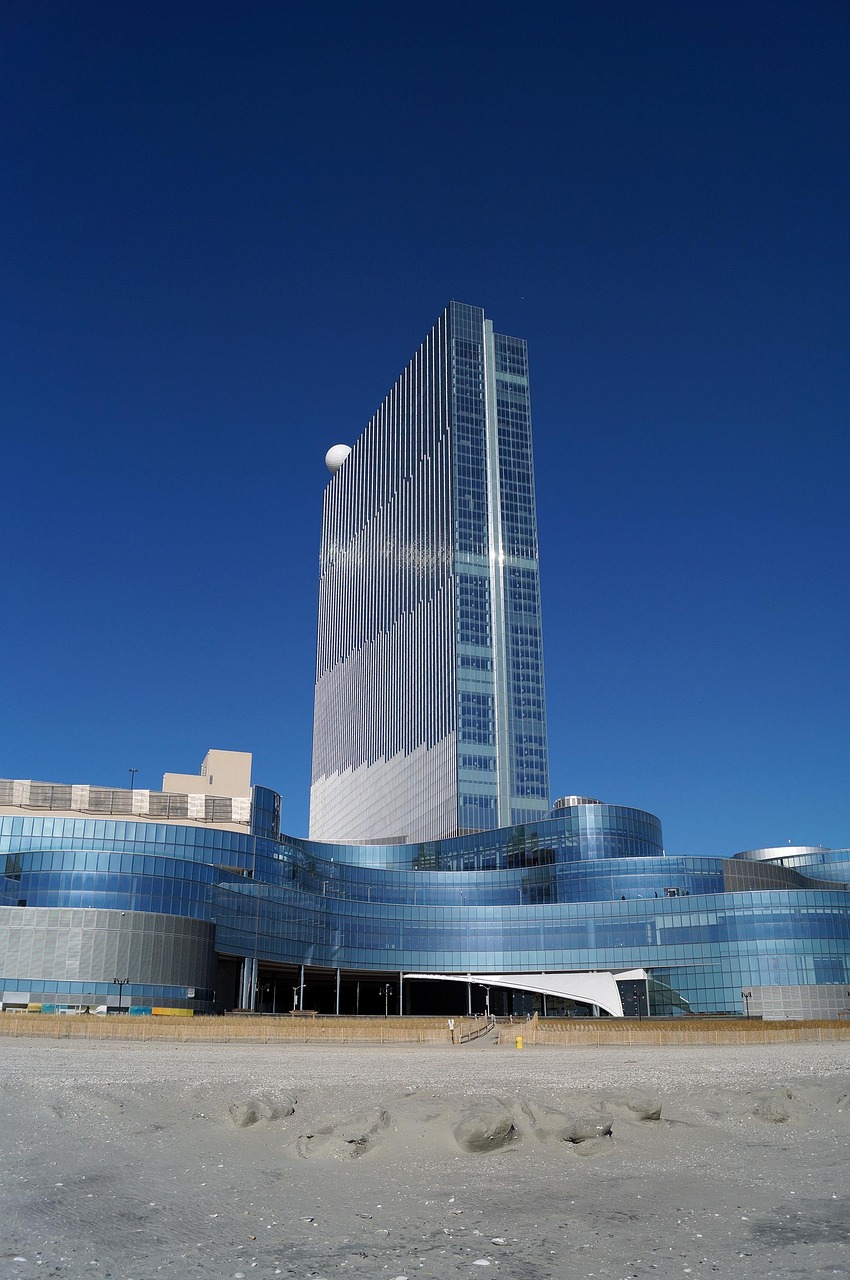 Casino Industry News: Navigating Market Regulations and Tech Innovations