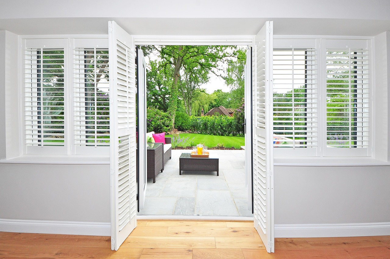 San Diego Shutters: Elevating Beachfront Homes with Custom Plantation Shutters